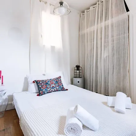 Charming Studio Latin Quarter! Διαμέρισμα *