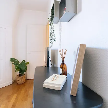 Charming Studio Latin Quarter! Διαμέρισμα