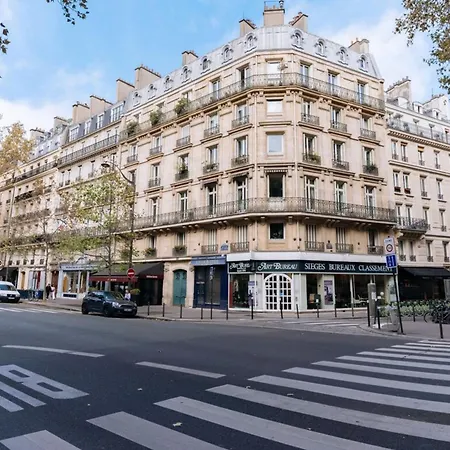 Charming Studio Latin Quarter!